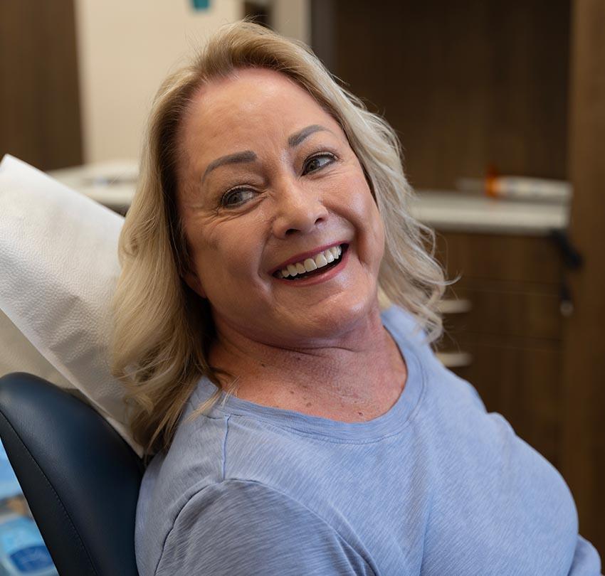 Choose Teeth Whitening in Scottsdale for a Radiant Smile